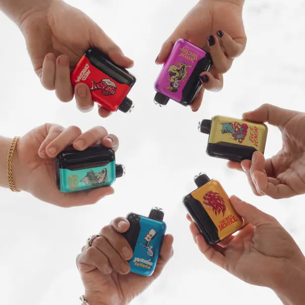 6 hands holding different e-cigarettes